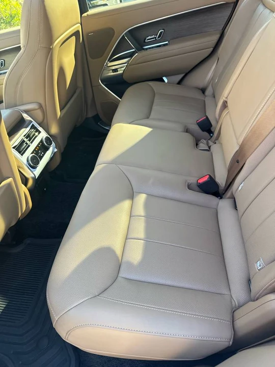 2024 Land Rover Range Rover L460 - Image 9 of 9