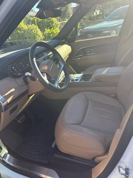 2024 Land Rover Range Rover L460 - Image 8 of 9