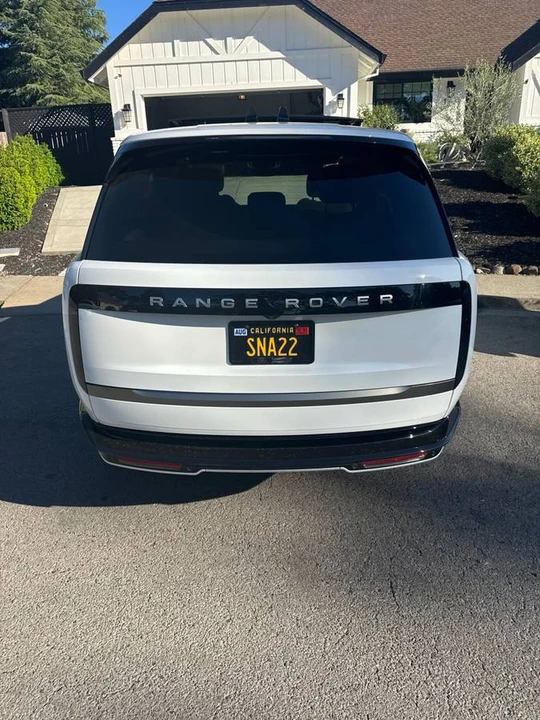 2024 Land Rover Range Rover L460 - Image 3 of 9