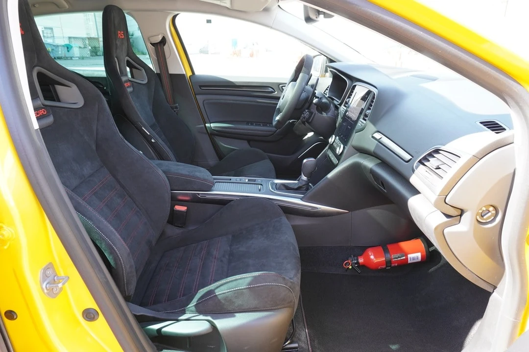2024 Renault Megane 4th Gen - Image 26 of 31