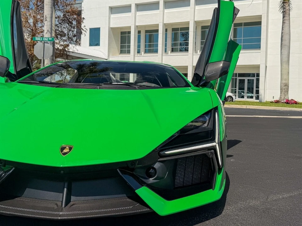 2024 Lamborghini Revuelto - Image 4 of 4