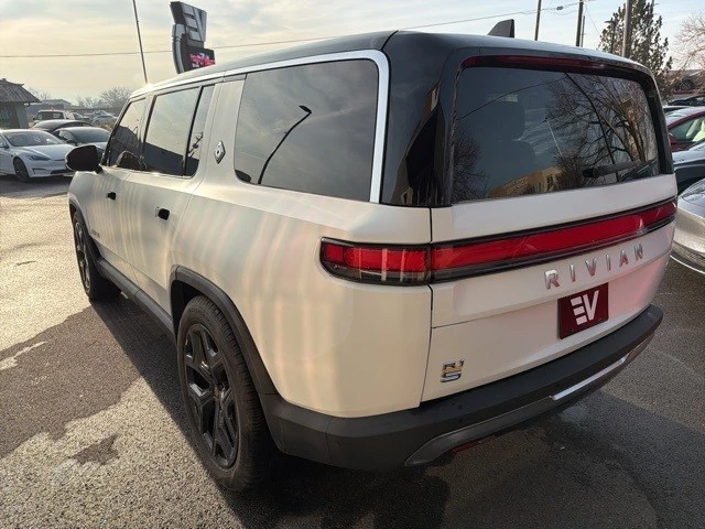 2024 Rivian R1S - Image 6 of 21