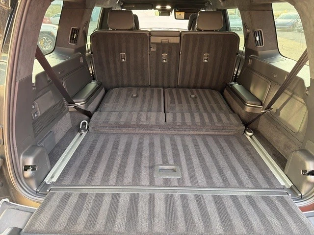 2024 Rivian R1S - Image 18 of 21
