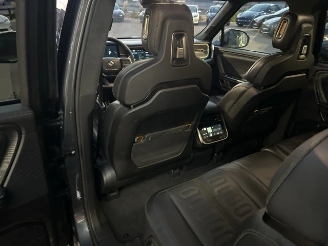 2024 Rivian R1S - Image 15 of 21