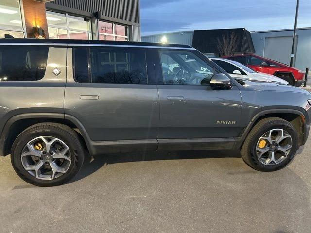2024 Rivian R1S - Image 9 of 21