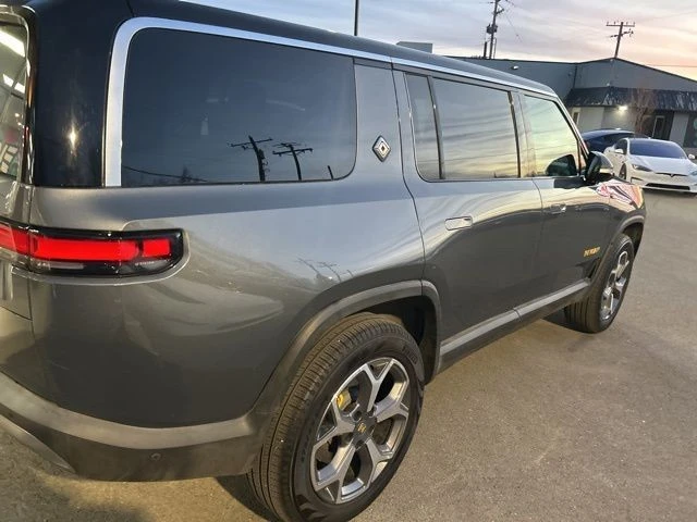 2024 Rivian R1S - Image 8 of 21