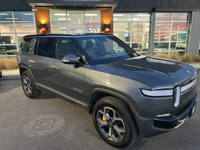 2024 Rivian R1S - Image 2 of 21