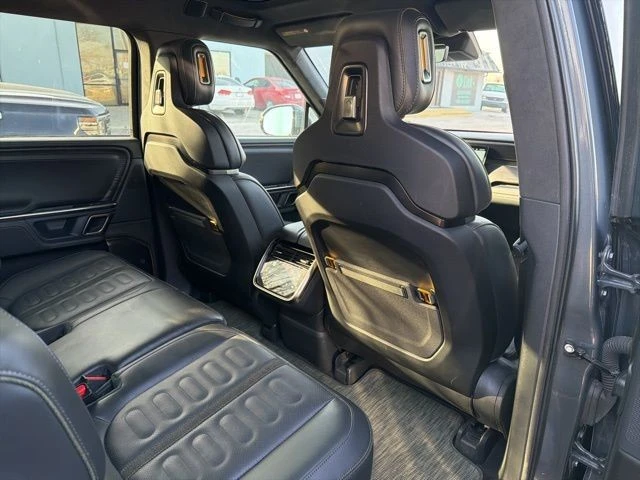 2024 Rivian R1S - Image 21 of 21