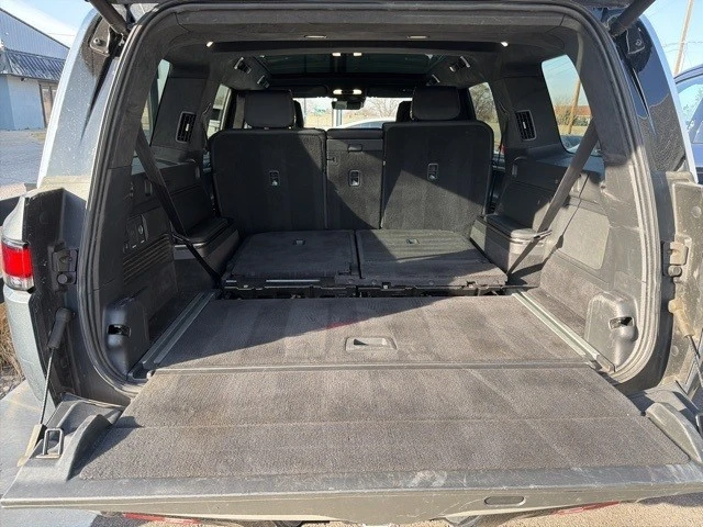 2024 Rivian R1S - Image 19 of 21