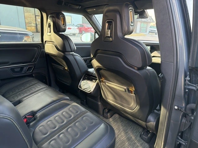 2024 Rivian R1S - Image 21 of 21