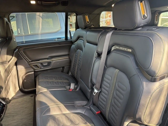 2024 Rivian R1S - Image 16 of 21