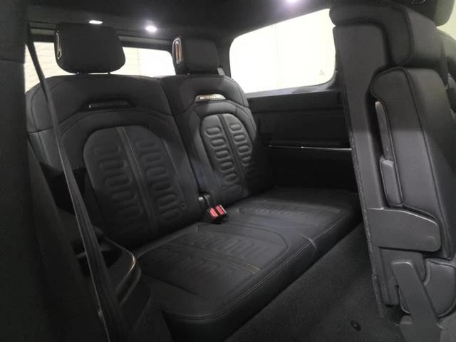 2024 Rivian R1S - Image 6 of 6