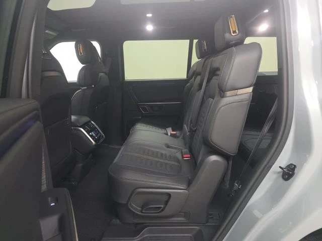 2024 Rivian R1S - Image 5 of 6