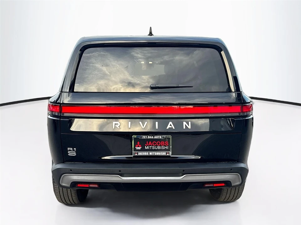 2024 Rivian R1S - Image 6 of 21