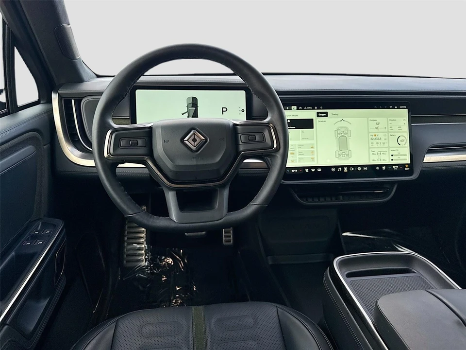 2024 Rivian R1S - Image 18 of 21