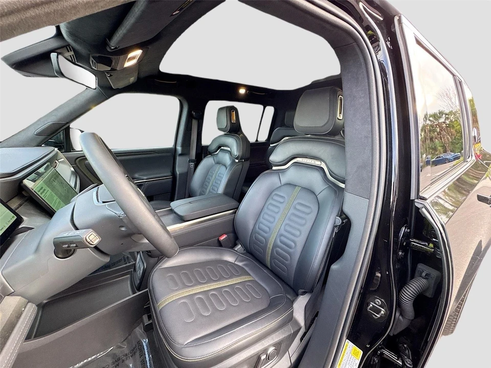 2024 Rivian R1S - Image 16 of 21