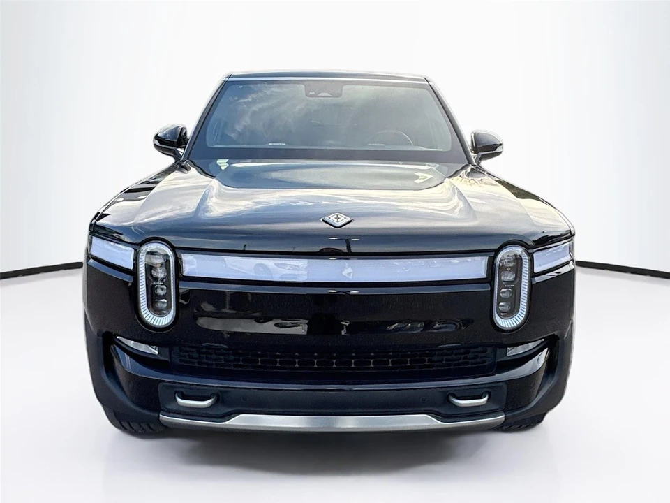 2024 Rivian R1S - Image 3 of 21