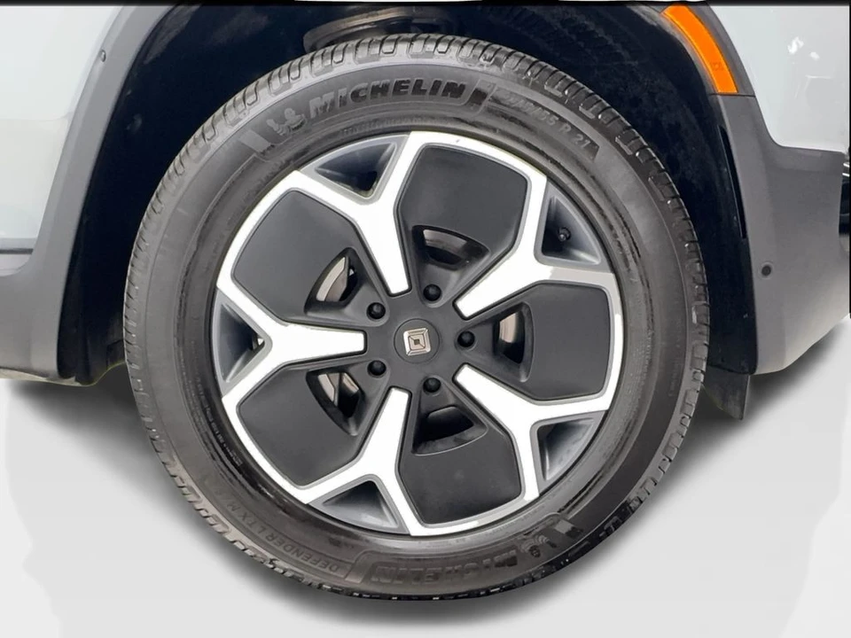 2024 Rivian R1T - Image 13 of 21