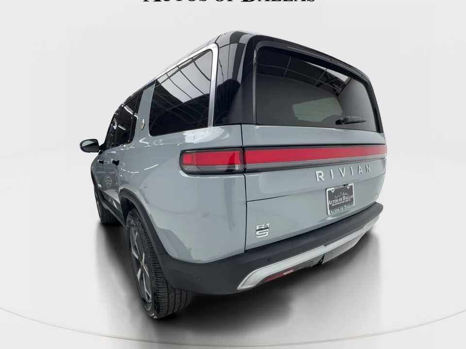 2024 Rivian R1T - Image 10 of 21