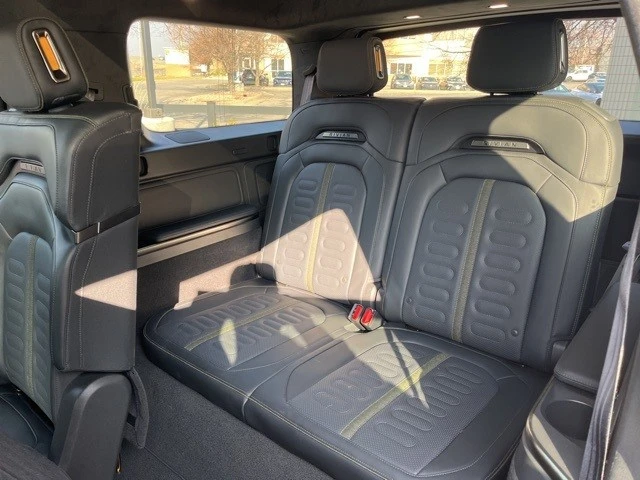 2024 Rivian R1S - Image 13 of 21