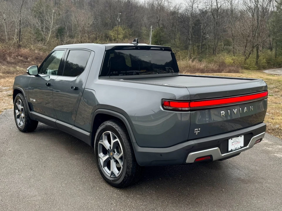 2024 Rivian R1T - Image 4 of 12