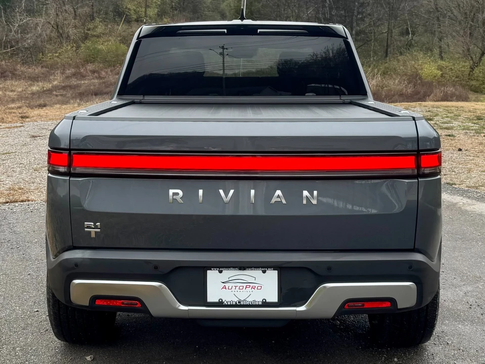 2024 Rivian R1T - Image 6 of 12