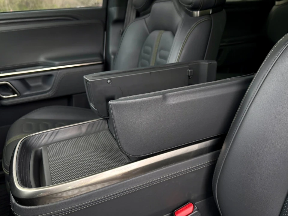 2024 Rivian R1T - Image 12 of 21
