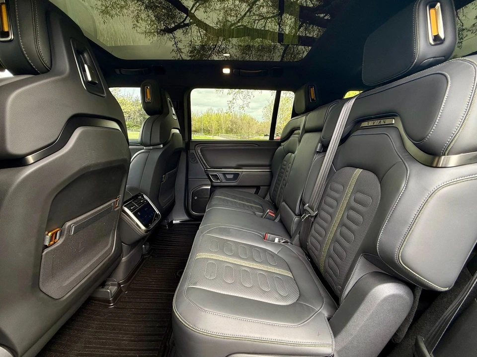 2024 Rivian R1T - Image 15 of 21