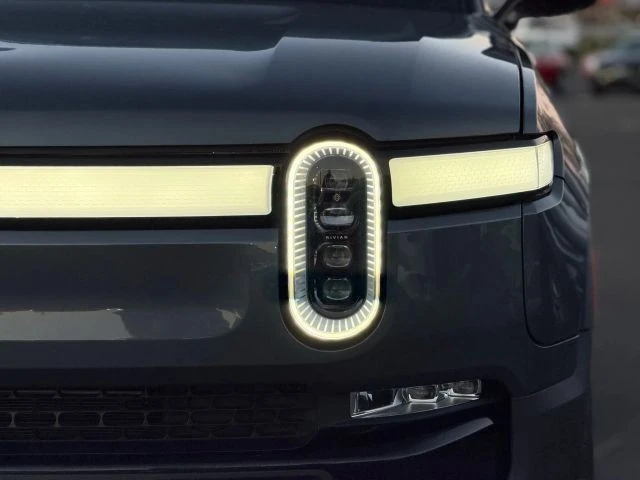 2024 Rivian R1S - Image 5 of 21