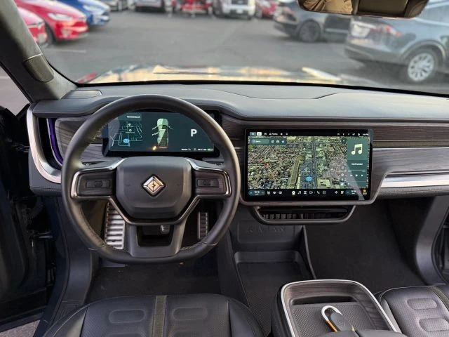 2024 Rivian R1S - Image 16 of 21