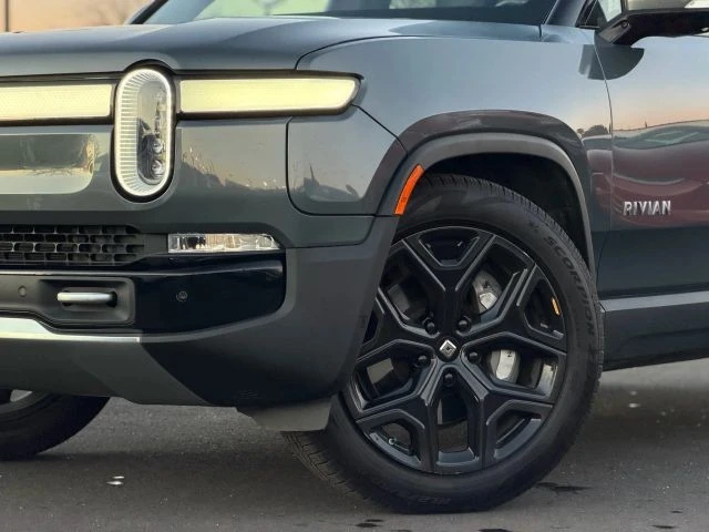 2024 Rivian R1S - Image 2 of 21