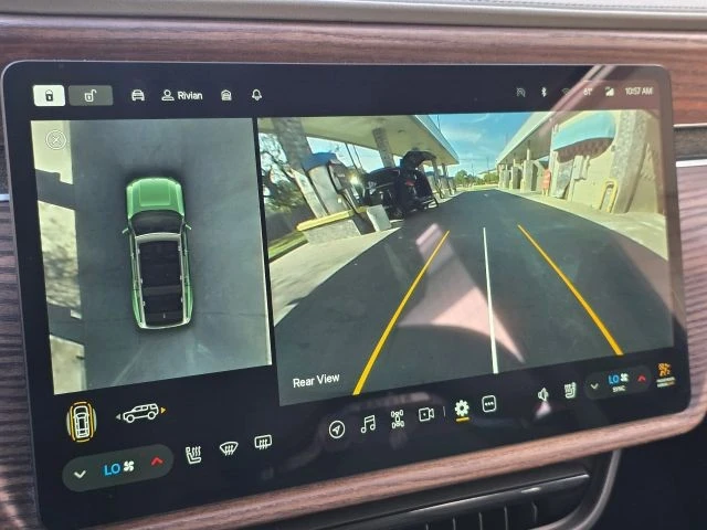 2024 Rivian R1S - Image 21 of 21
