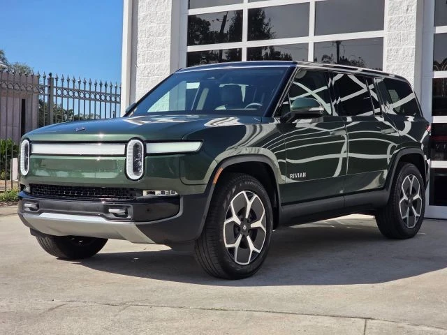 2024 Rivian R1S - Image 9 of 21