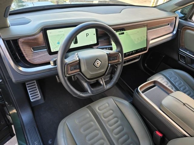 2024 Rivian R1S - Image 18 of 21