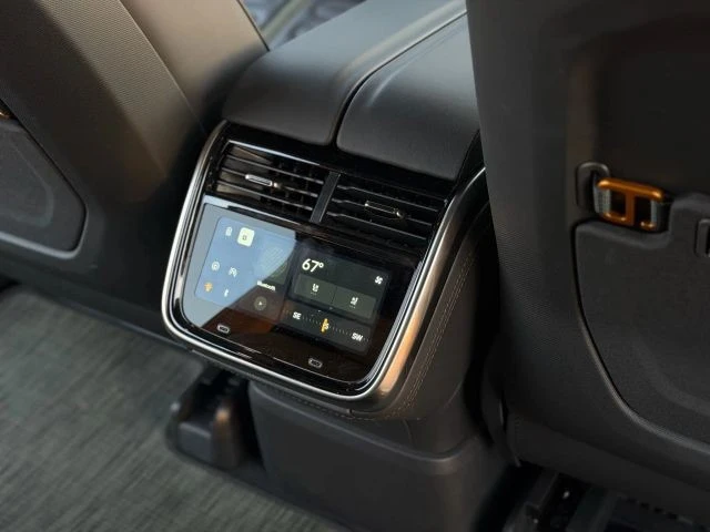 2024 Rivian R1S - Image 15 of 21