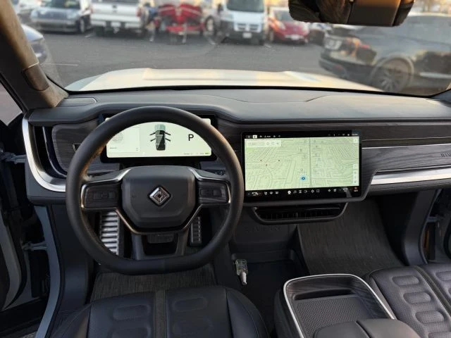 2024 Rivian R1S - Image 17 of 21
