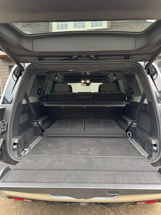 2024 Rivian R1S - Image 15 of 21