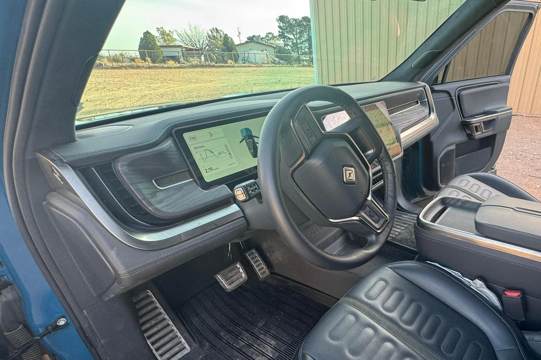 2024 Rivian R1S - Image 22 of 31