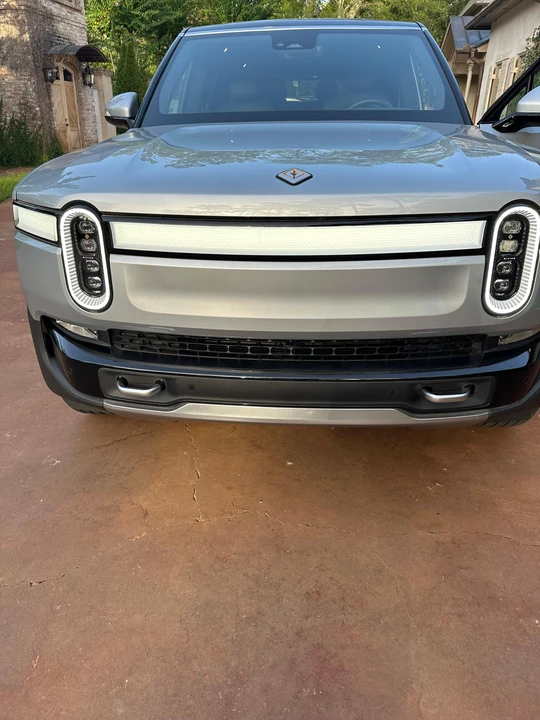 2024 Rivian R1S - Image 14 of 31