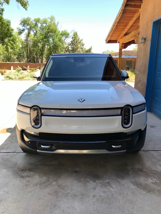 2024 Rivian R1S - Image 8 of 31