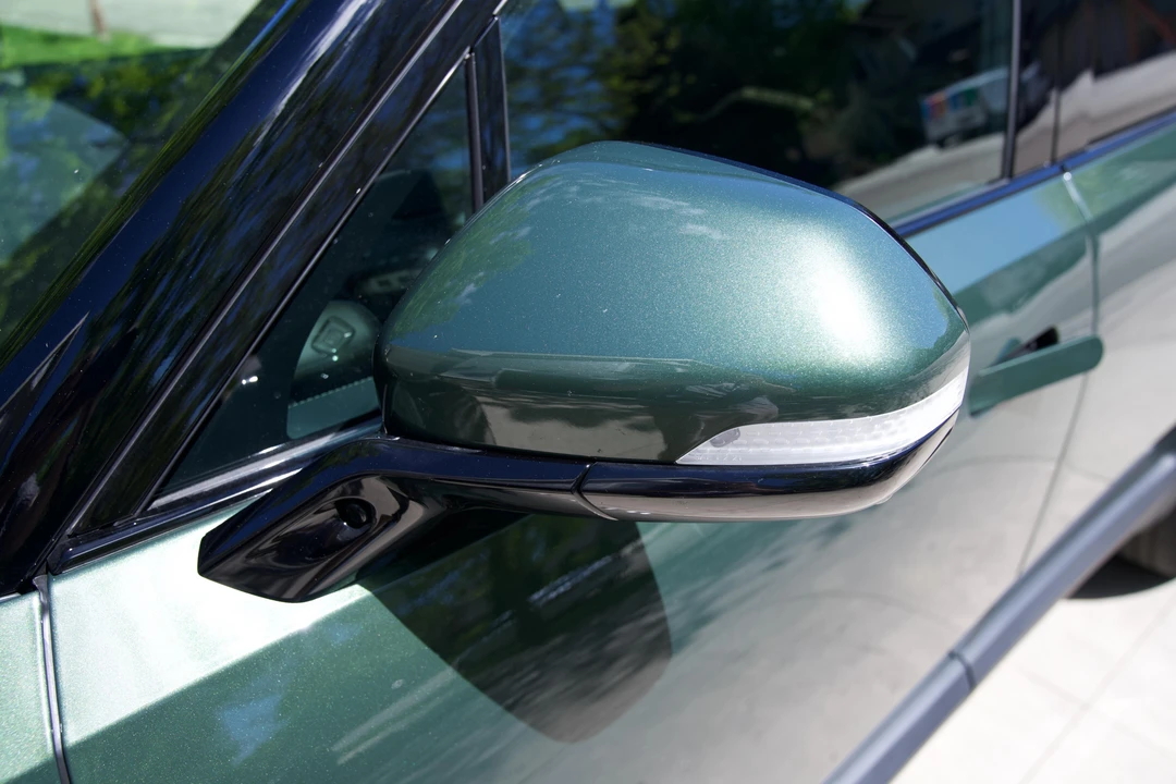 2024 Rivian R1S - Image 20 of 31