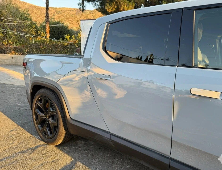 2024 Rivian R1T - Image 6 of 16