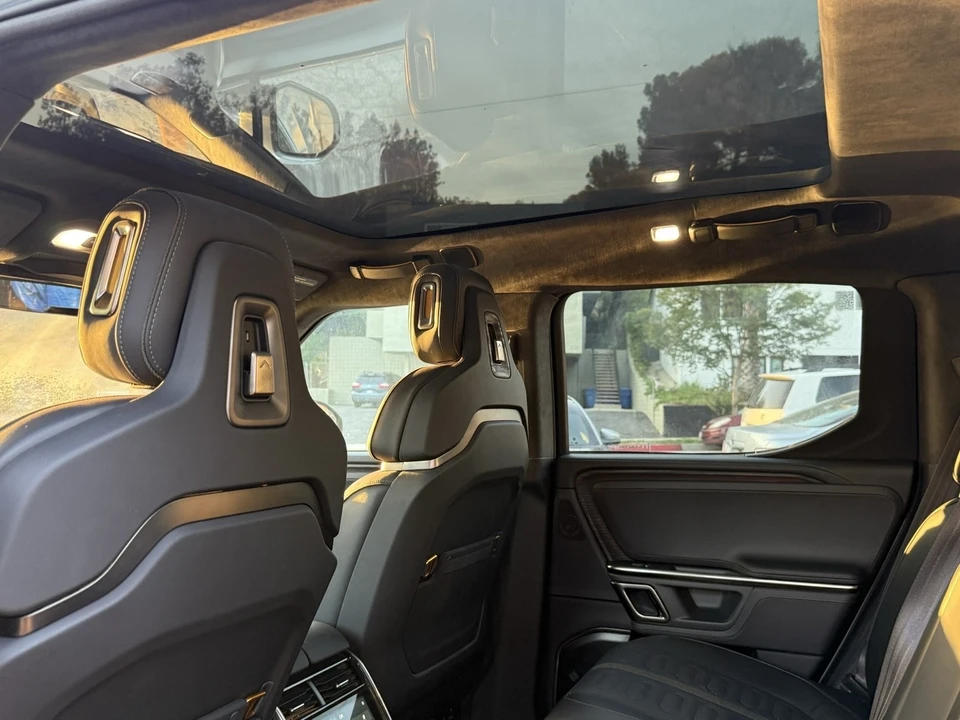 2024 Rivian R1T - Image 16 of 16