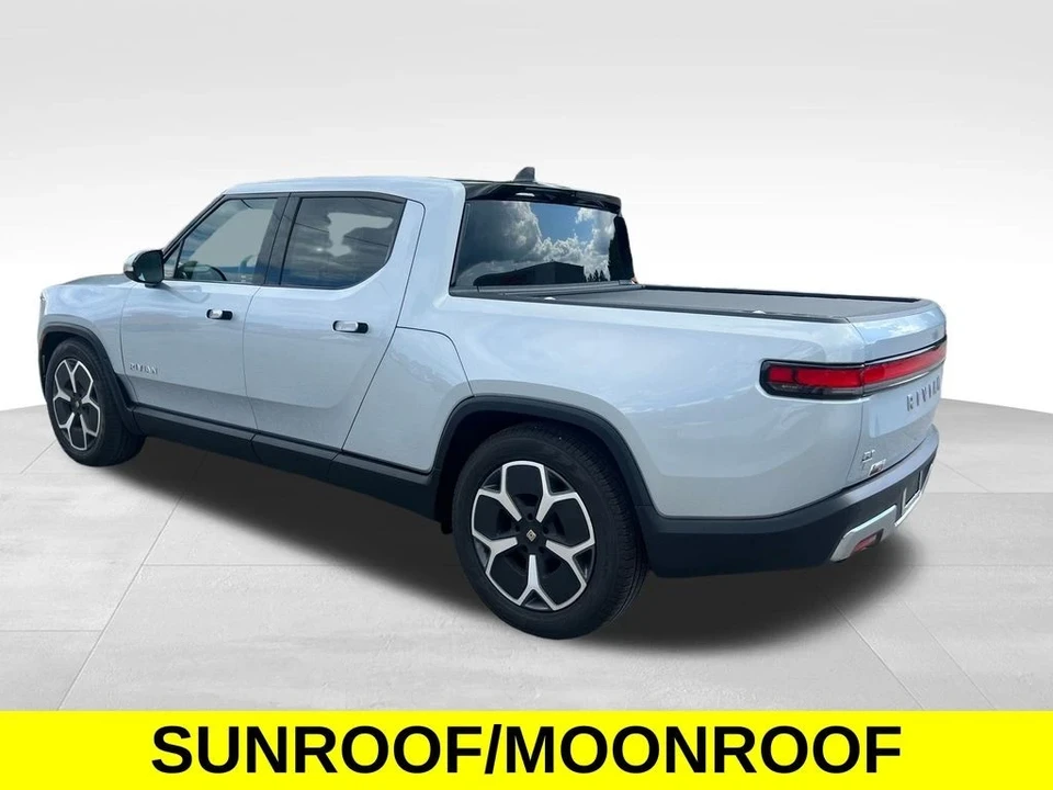 2024 Rivian R1T - Image 3 of 12