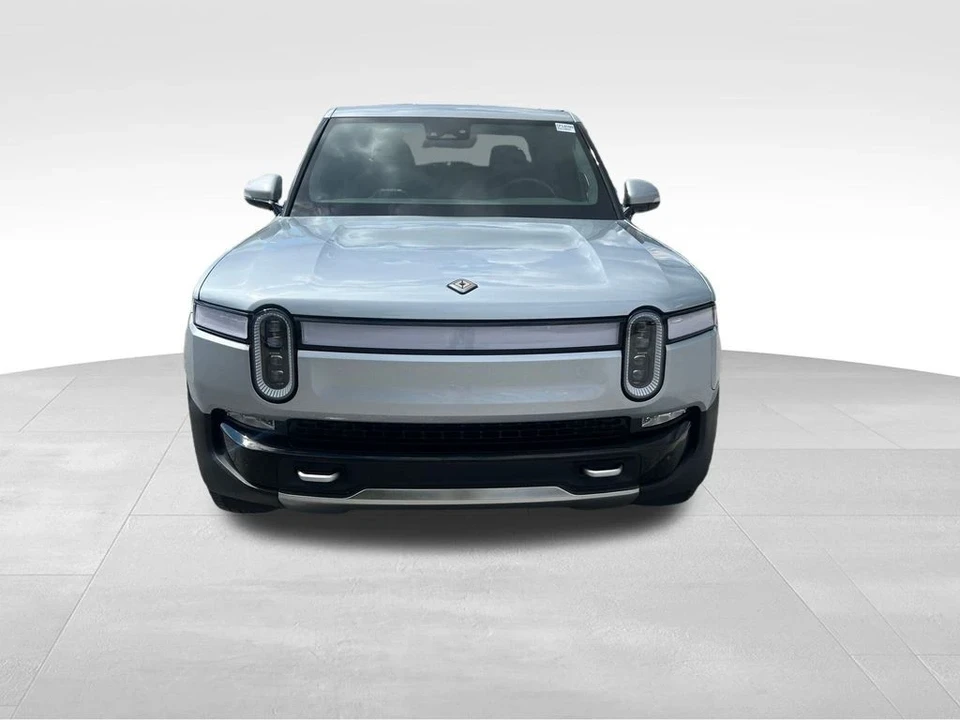 2024 Rivian R1T - Image 8 of 12