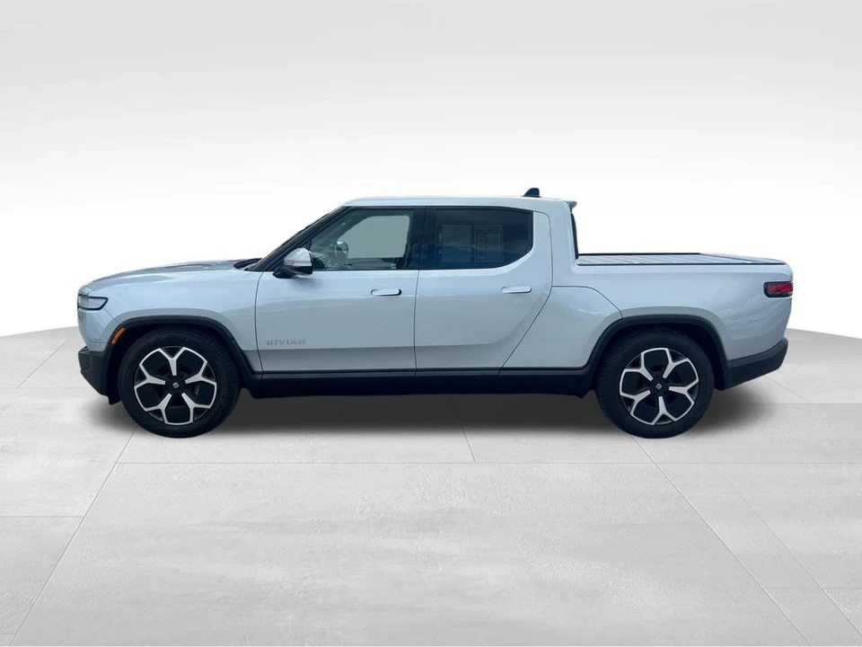 2024 Rivian R1T - Image 2 of 12