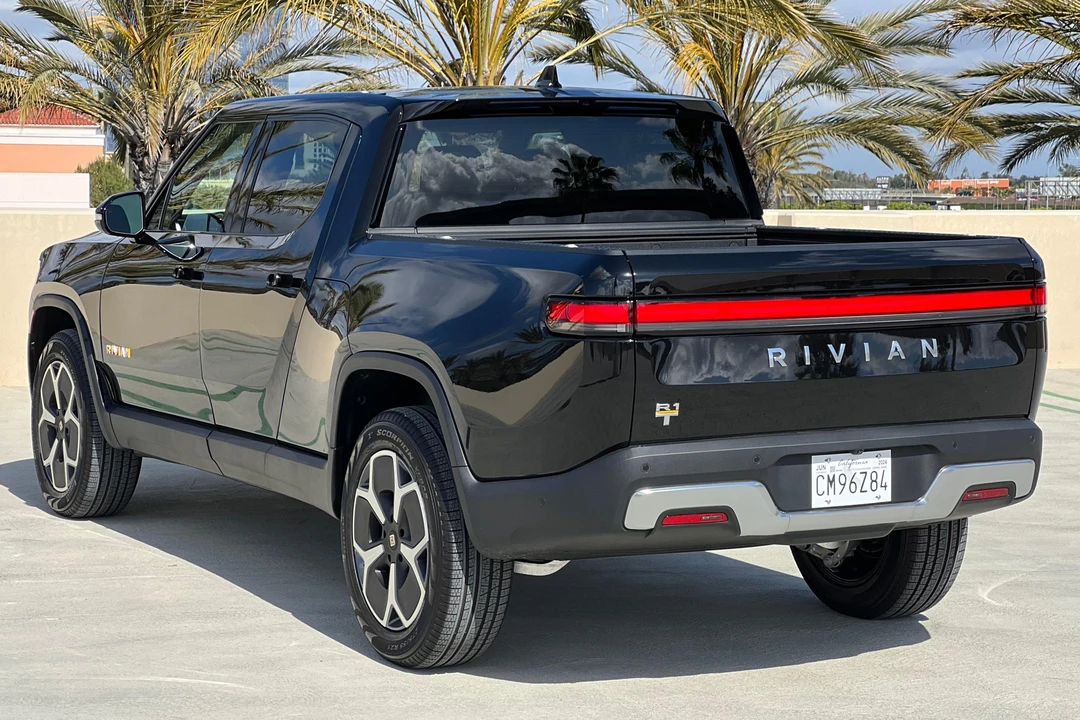 2024 Rivian R1T - Image 4 of 31