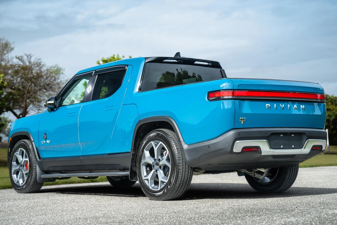 2024 Rivian R1T - Image 4 of 31