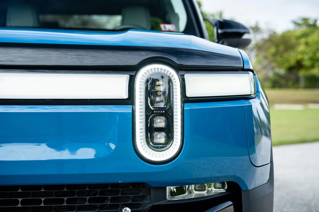 2024 Rivian R1T - Image 28 of 31