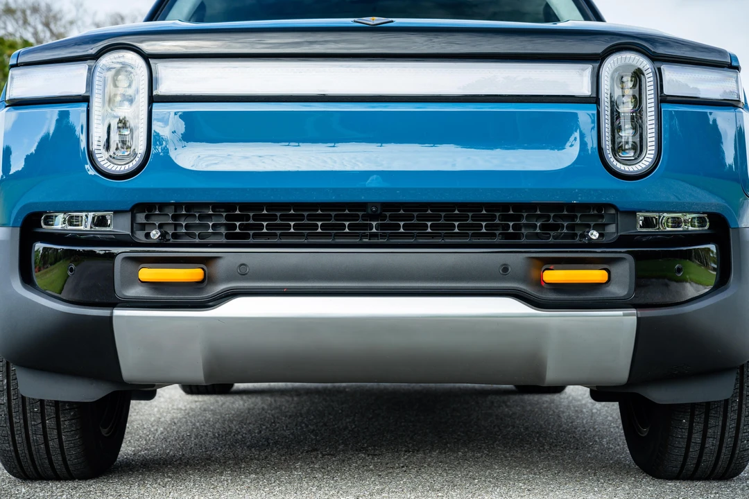 2024 Rivian R1T - Image 25 of 31